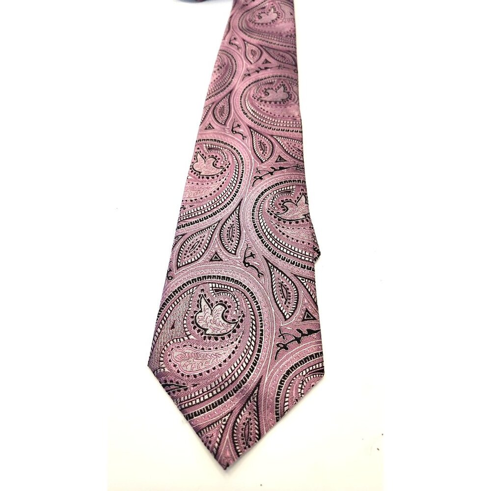Geoffrey Beene Extra Long Paisley Silk Tie